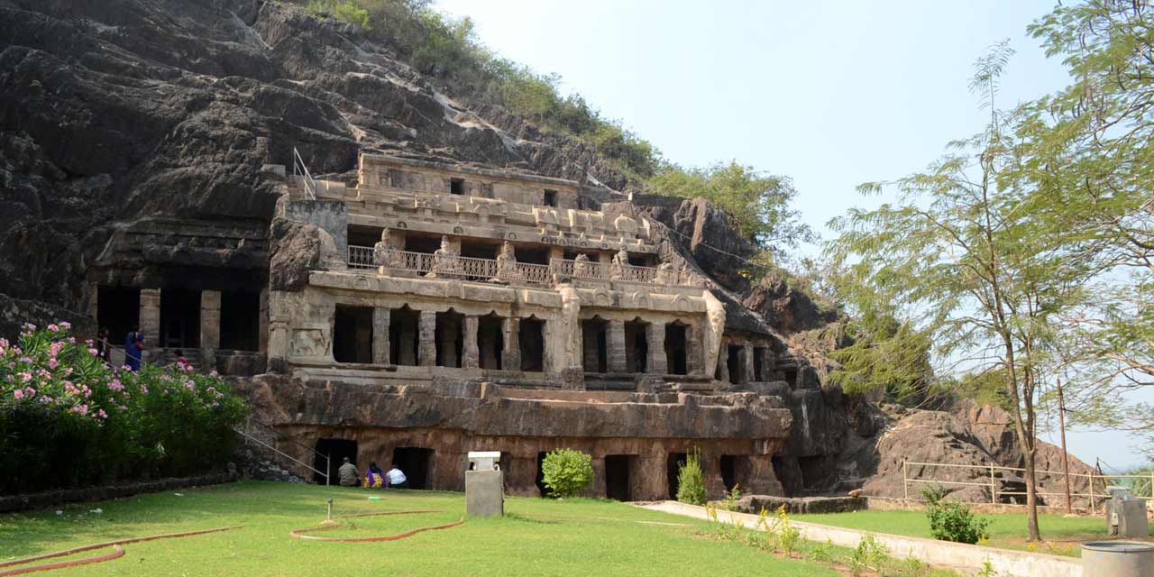 Undavalli Caves Vijayawada timings entry ticket cost 